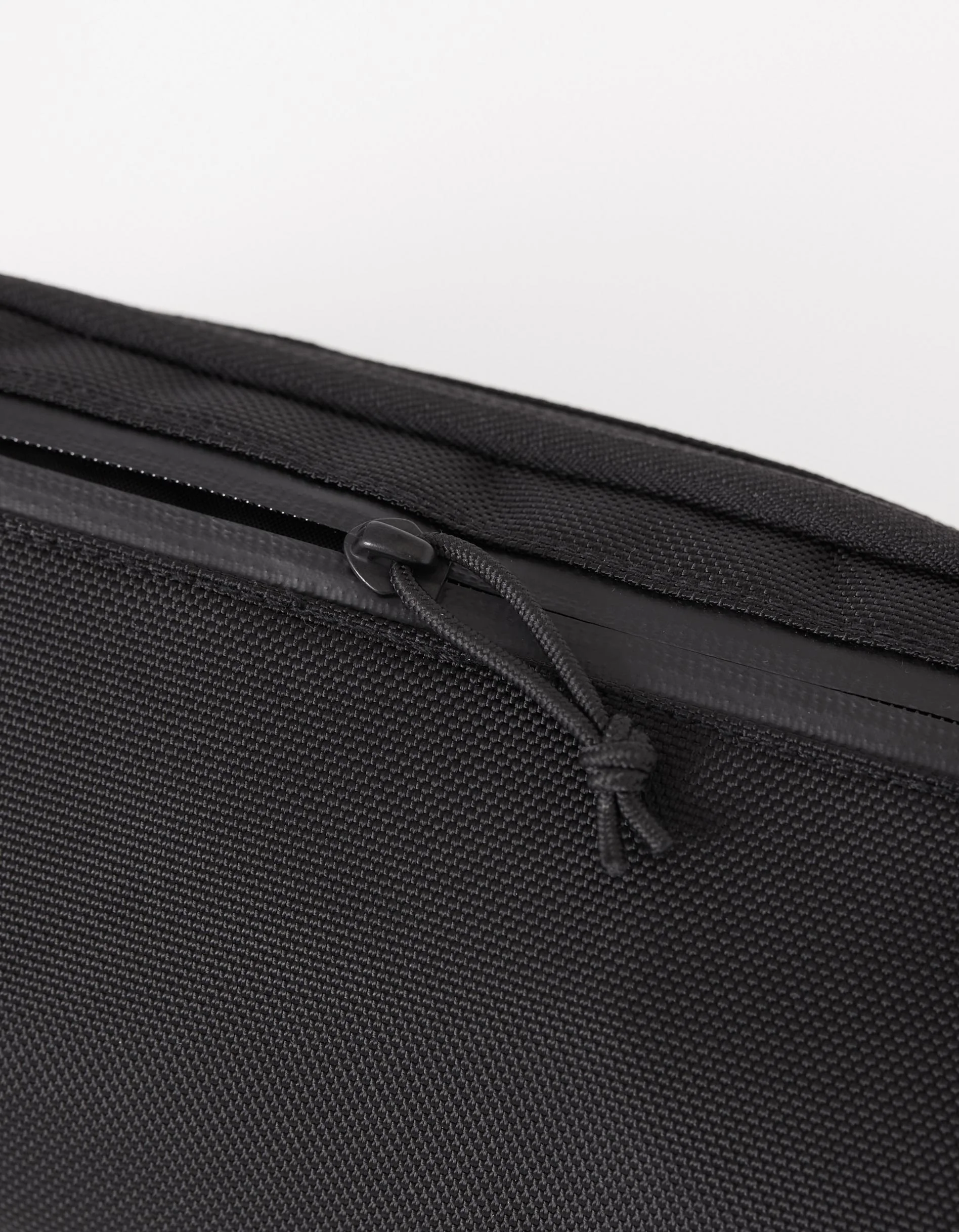 Strap Bag Black - Image 7