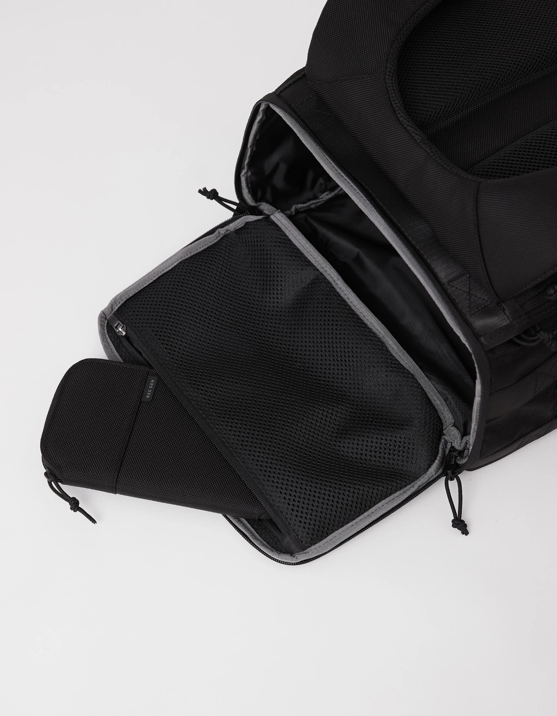 Travel Wallet Black - Image 4